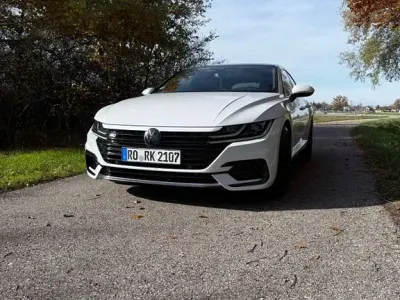 Gebraucht VW Arteon R-line 190 PS (139 kW) 2019 Weiß Kleinwagen
