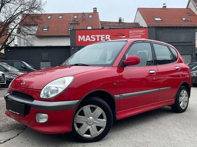 Gebraucht Daihatsu Sirion 102 PS (75 kW) 2001 Rot Kleinwagen