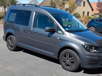 Usata VW Caddy Beach 75 CV (55 kW) 2018 Grigio Monovolume