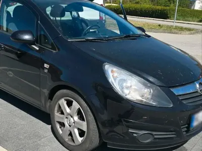 Gebraucht Opel Corsa 87 PS (63 kW) 2010 Schwarz Kleinwagen