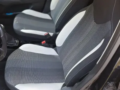Gebraucht Peugeot 108 Allure 82 PS (60 kW) 2018 Schwarz Kleinwagen