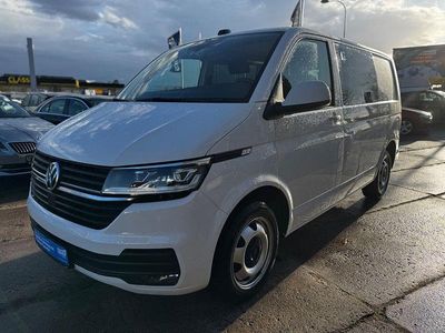 Gebraucht VW Caravelle 150 PS (110 kW) 2022 Weiß Van / Kleinbus