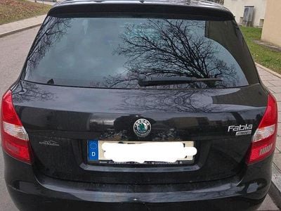 Second-hand Skoda Fabia 85 CP (62 kW) 2007 Negru Berlinǎ