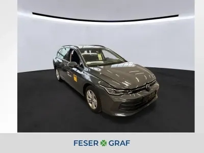 Gebraucht VW Golf VIII Life 116 PS (85 kW) 2025 Delfingrau metallic Kombi