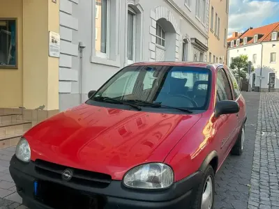 Gebraucht Opel Corsa 60 PS (44 kW) 1995 Rot Kleinwagen