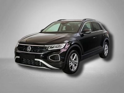 Neu VW T-Roc Life 150 PS (110 kW) 2025 Mythosschwarz metallic mythosschwarz metallic SUV