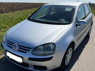 Gebraucht VW Golf IV Comfortline 90 PS (66 kW) 2005 Silber Limousine