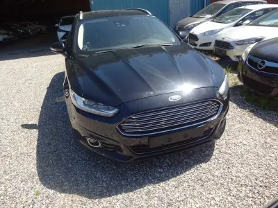 Gebraucht Ford Mondeo Titanium 211 PS (155 kW) 2015 Schwarz Limousine