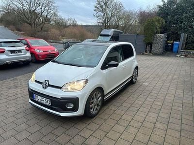 Weiß Gebraucht 2017 VW up! Kleinwagen | 9.000 € (Fairer Preis)