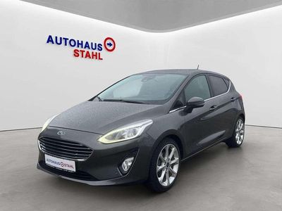 Grau Gebraucht 2017 Ford Fiesta Titanium Kleinwagen | 10.890 € (Fairer Preis)