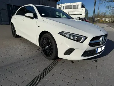 Gebraucht Mercedes A250 218 PS (160 kW) 2020 Weiß Limousine