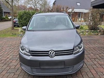 Second-hand VW Touran 105 CP (77 kW) 2010 Gri Monovolum