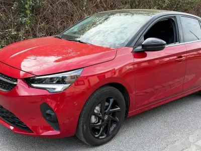 Gebraucht Opel Corsa Edition 101 PS (74 kW) 2020 Rot Kleinwagen