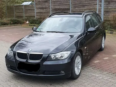 Gebraucht BMW 320 Sport Line 170 PS (125 kW) 2008 Schwarz Kombi