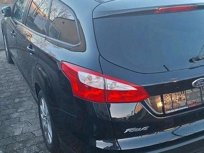 Schwarz Gebraucht 2014 Ford Focus Kombi | 5.000 € (Fairer Preis)