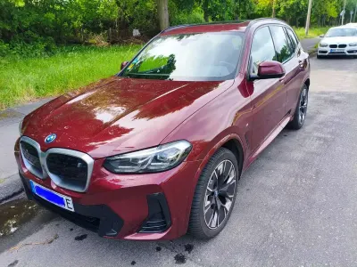 Gebraucht BMW iX3 Impressive 210 kW (286 PS) 2022 Rot SUV