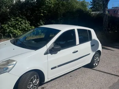 Gebraucht Renault Clio 2010 Weiß Kleinwagen