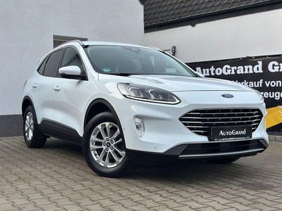 Gebraucht Ford Kuga Titanium 150 PS (110 kW) 2022 Weiß SUV