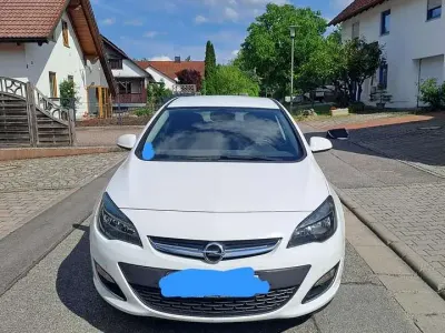 Gebraucht Opel Astra S 120 PS (88 kW) 2015 Weiß Limousine