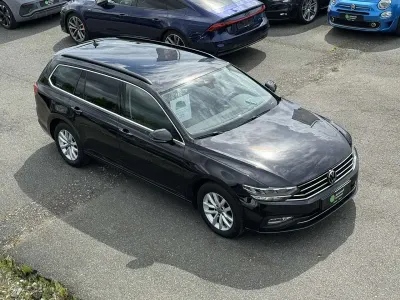 Gebraucht VW Passat Business 150 PS (110 kW) 2022 Schwarz Kombi