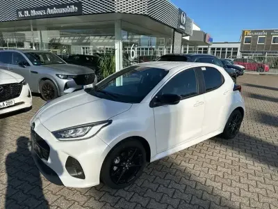 Neu Mazda 2 Homura-Line 116 PS (85 kW) 2025 Northern white pearl Kleinwagen