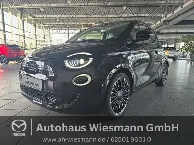 Gebraucht Fiat 500e La Prima 86 kW (118 PS) 2023 Schwarz Limousine