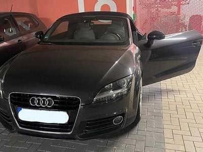 Grau Gebraucht 2014 Audi TT Roadster Cabrio | 17.500 € (Etwas zu teuer)