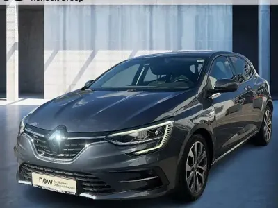 Gebraucht Renault Mégane IV Techno 140 PS (102 kW) 2022 Grau Limousine