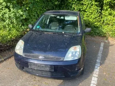 Gebraucht Ford Fiesta 60 PS (44 kW) 2005 Blau Kleinwagen