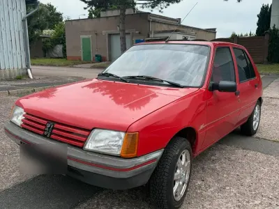 Gebraucht Peugeot 205 60 PS (44 kW) 1992 Rot Kleinwagen