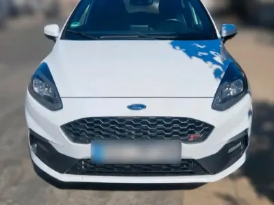 Gebraucht Ford Fiesta ST 200 PS (147 kW) 2019 Weiß Kleinwagen