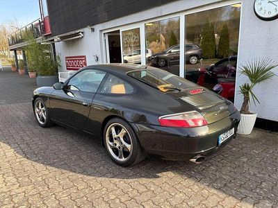 Porsche 911 Carrera 4