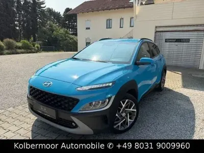 Gebraucht Hyundai Kona Edition 30+ 105 PS (77 kW) 2022 Blau SUV