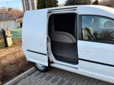 Gebraucht VW Caddy 102 PS (75 kW) 2016 Weiß Van / Kleinbus