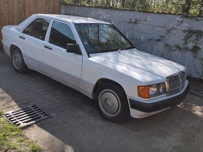 Second-hand Mercedes 190 109 CP (80 kW) 1993 Alb Berlinǎ