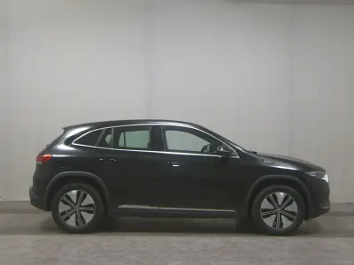 Gebraucht Mercedes EQA250 139 kW (190 PS) 2023 Schwarz SUV