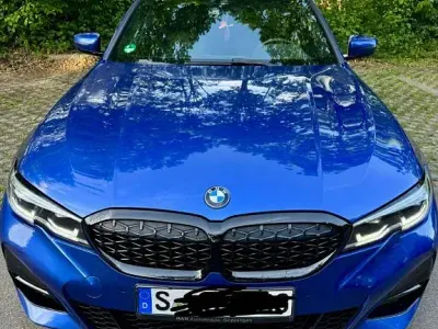 Gebraucht BMW 330 M Sport 258 PS (189 kW) 2019 Blau Limousine