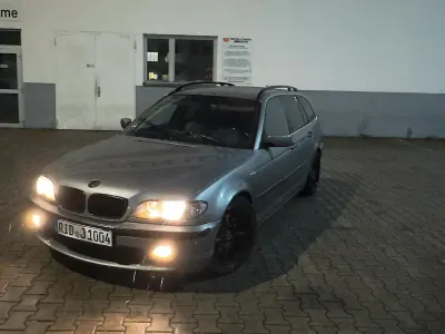 Gebraucht BMW 320 150 PS (110 kW) 2004 Grün Kombi