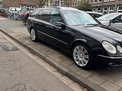 Usata Mercedes E350 Avantgarde 272 CV (200 kW) 2005 Nero Station wagon