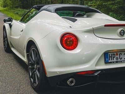 Gebraucht Alfa Romeo 4C 241 PS (177 kW) 2016 Weiß Cabrio