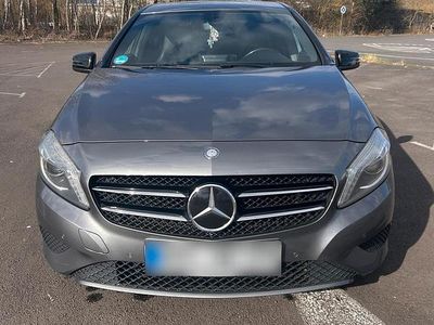 Gebraucht Mercedes A200 136 PS (100 kW) 2012 Grau Limousine