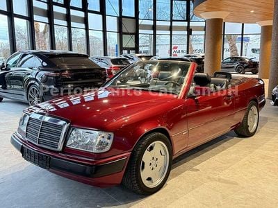 Usata Mercedes E300 Sportline 220 CV (161 kW) 1992 Rosso Cabrio