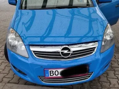 Gebraucht Opel Zafira Edition 125 PS (91 kW) 2011 Blau Van / Kleinbus