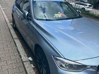 Grau Gebraucht 2014 BMW 320 Luxury Line Kombi | 6.000 € (Fairer Preis)