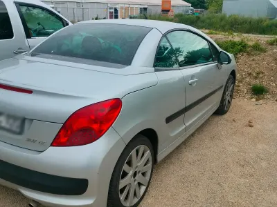 Gebraucht Peugeot 207 CC 120 PS (88 kW) 2008 Cabrio