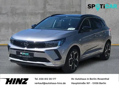 Gebraucht Opel Grandland X Elegance 131 PS (96 kW) 2023 Kontrast grau/quarz silber SUV
