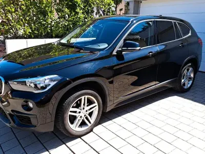 Gebraucht BMW X1 Advantage 140 PS (102 kW) 2019 Schwarz SUV
