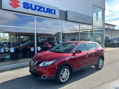 Gebraucht Nissan Qashqai Acenta 163 PS (119 kW) 2017 New red metallic SUV