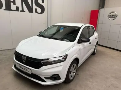 Gebraucht Dacia Sandero Essentiel 67 PS (49 kW) 2022 Arktisweiss Limousine