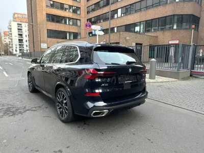 Gebraucht BMW X5 Performance 313 PS (230 kW) 2023 Schwarz SUV